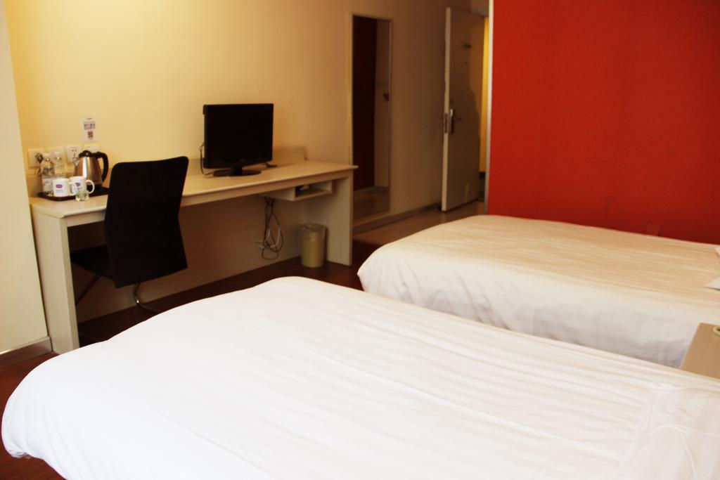 Hanting Express Qingdao Chengyang District Government Chambre photo